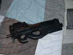 P90